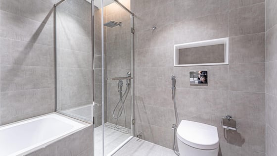 Luxury D1 penthouse in MBR with panoramic views, picture 12