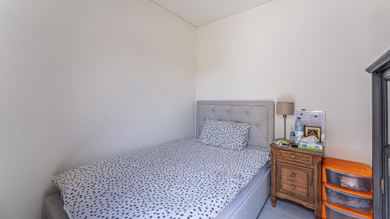 Upgraded villa in Al Furjan with a dedicated driver's room, picture 14