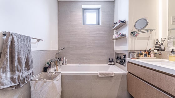 Upgraded villa in Al Furjan with a dedicated driver's room, picture 18