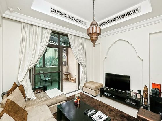 Spacious Layout | Vacant | Bright Unit.., picture 2