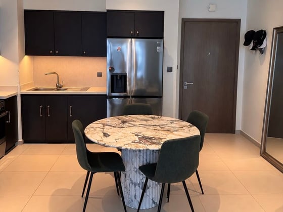 Boulevard View | Turn Key | Fully Furnished, picture 4