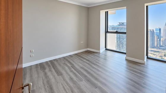 Prime location apartment in Downton with panoramic Burj view, picture 8
