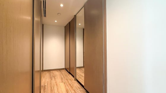 Type A single row villa in Al Furjan with landscape garden, picture 9