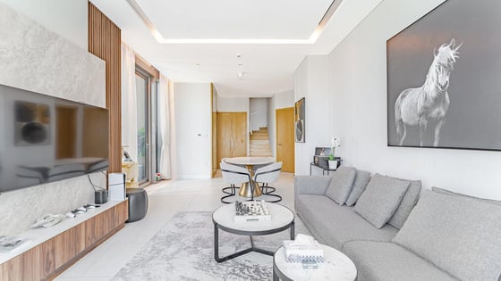 Elegant apartment in Downtown with Burj Khalifa view, picture 6