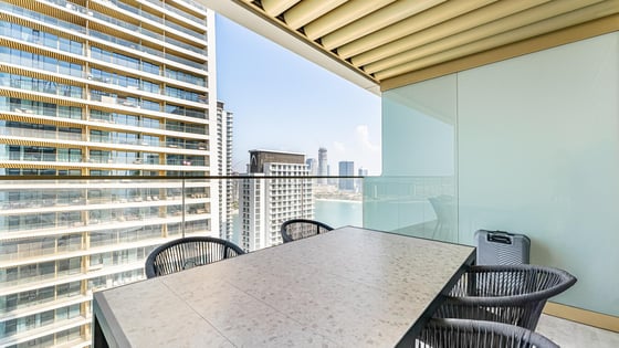 Luxurious upgraded apartment in Dubai Harbour with palm view, picture 13