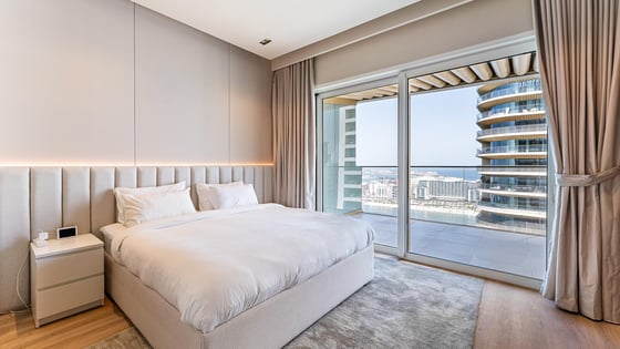 Luxurious upgraded apartment in Dubai Harbour with palm view, picture 5