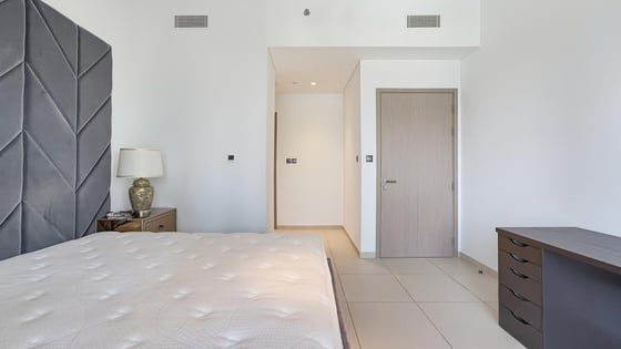 Huge layout apartment in Downtown with Burj Khalifa view, picture 9