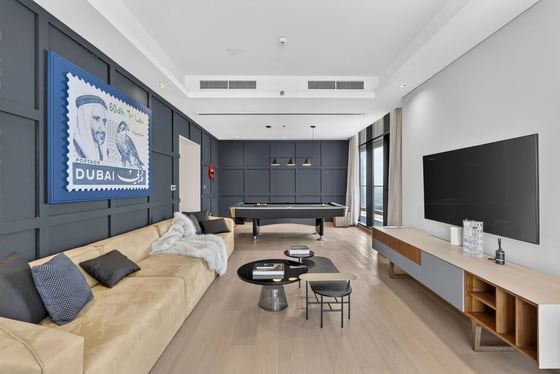 A refined 4-bedroom penthouse in RP Heights, Downtown Dubai, picture 8