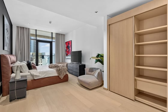 A refined 4-bedroom penthouse in RP Heights, Downtown Dubai, picture 14