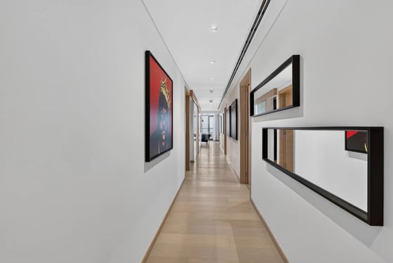 A refined 4-bedroom penthouse in RP Heights, Downtown Dubai, picture 15