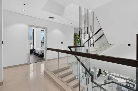 A stunning 5-bedroom triplex at Burj Vista Tower 2, Downtown, picture 15