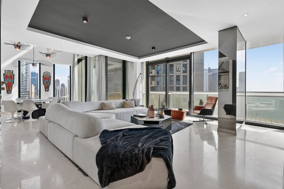 A stunning 5-bedroom triplex at Burj Vista Tower 2, Downtown, picture 1