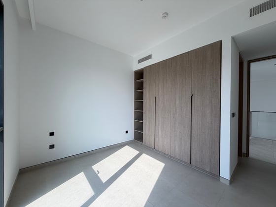Spacious Layout | Landscaped Garden | Unfurnished, picture 20