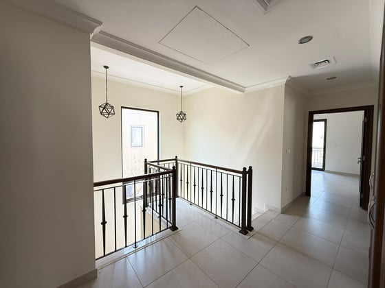 HOT Property| Negotiable| 5Beds |VOT |Close to Park, picture 8