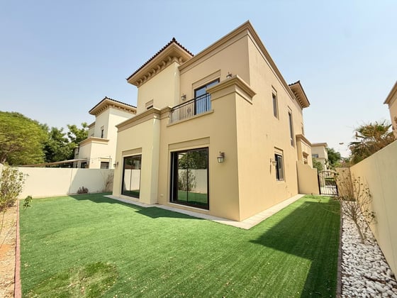 HOT Property| Negotiable| 5Beds |VOT |Close to Park, picture 1