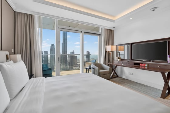 A 3-bedroom apartment in Address Fountain Views 3, Downtown, picture 18