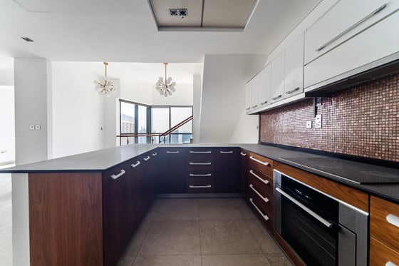 Upgraded Duplex Penthouse | Marina Skyline Views, picture 10