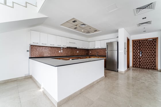 Upgraded Duplex Penthouse | Marina Skyline Views, picture 9