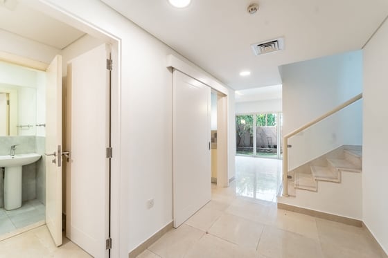 Spacious | Vacant | Golf Community......, picture 6