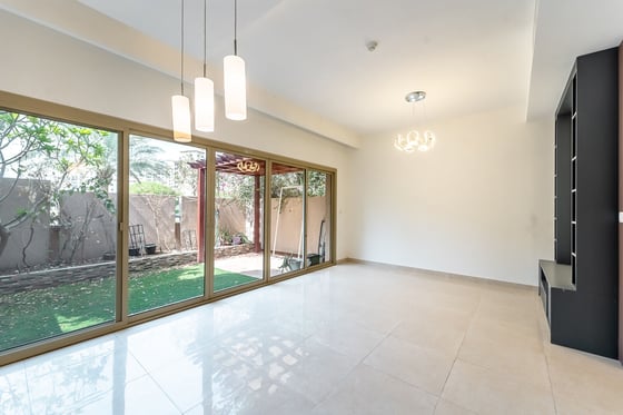 Spacious | Vacant | Golf Community......, picture 4