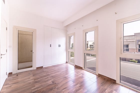 Spacious | Vacant | Golf Community......, picture 14