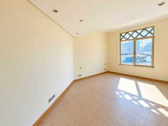 Low Floor | Unfurnished | Beach Access.., picture 4