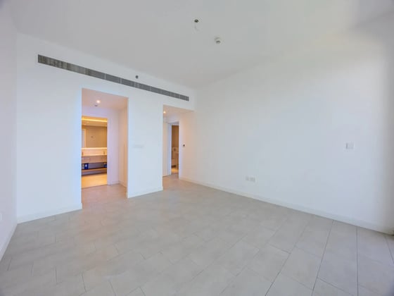 Luxury Beachfront Living | Full Sea Views, picture 13