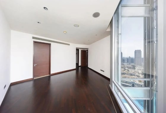 Full Fountain View | Spacious Layout | Vacant, picture 5