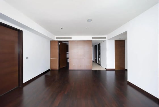 Full Fountain View | Spacious Layout | Vacant, picture 7
