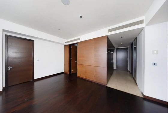 Full Fountain View | Spacious Layout | Vacant, picture 10