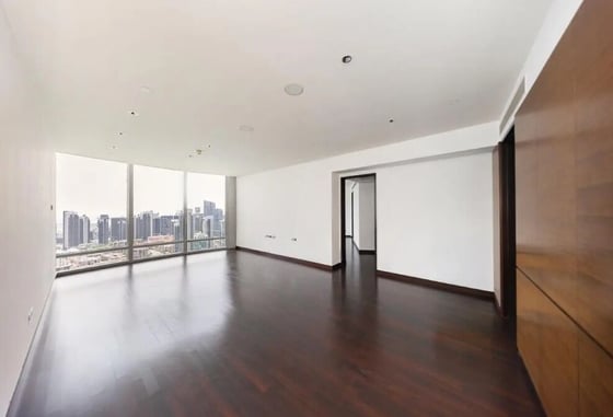 Full Fountain View | Spacious Layout | Vacant, picture 2