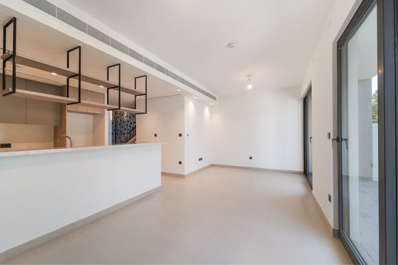 View Today  | Close to Park | Vacant on Transfer, picture 2