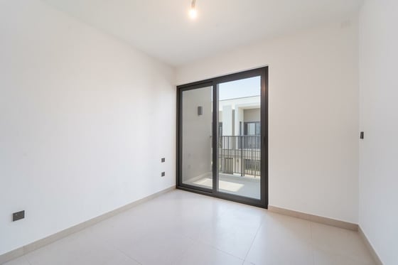 View Today  | Close to Park | Vacant on Transfer, picture 11