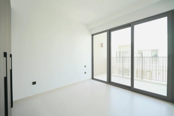 View Today  | Close to Park | Vacant on Transfer, picture 12
