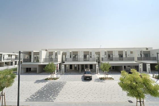 View Today  | Close to Park | Vacant on Transfer, picture 1