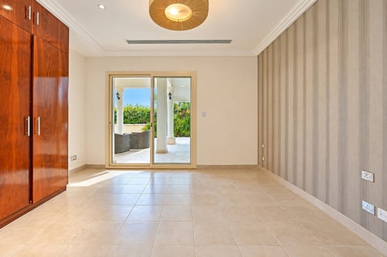An elegant 4-bed villa in Montgomerie Maisonettes, Emirates, picture 6