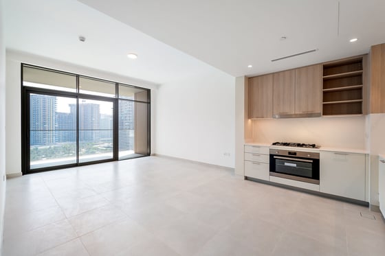 Pool & Park View | New Handover | High Floor, picture 2