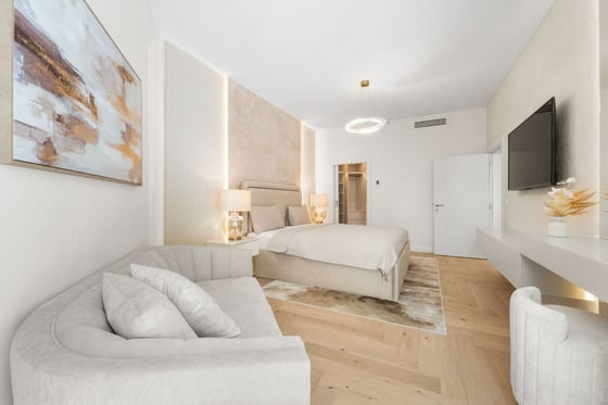 Fully Upgraded | Fully Furnished | Sea View, picture 16