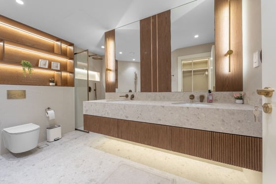 Fully Upgraded | Fully Furnished | Sea View, picture 13