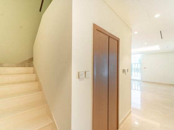 Podium Living | Private Terrace | Vacant Now, picture 12