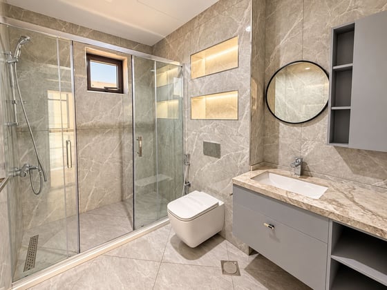 Vacant | Close to Parks and Malls | Very Spacious, picture 16