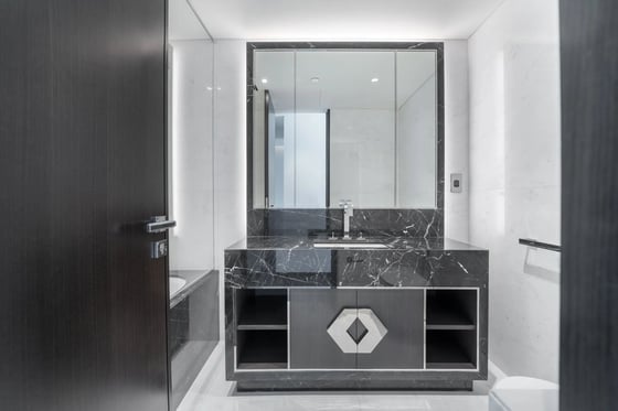 A Marina-facing 3-bed apartment within One at Palm Jumeirah, picture 15