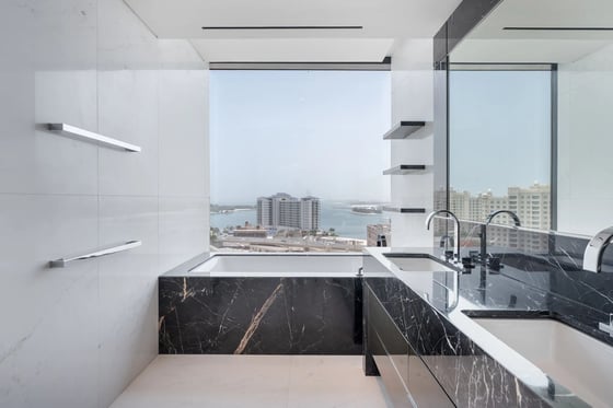A Marina-facing 3-bed apartment within One at Palm Jumeirah, picture 14
