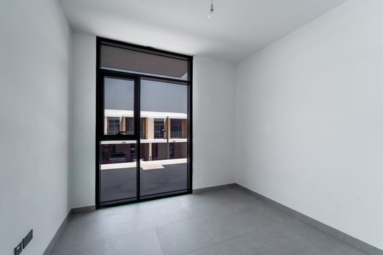 Perfectly Priced | Single Row | Vacant.., picture 11