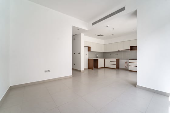 Vacant Now | Well Maintained | Area Expert, picture 3