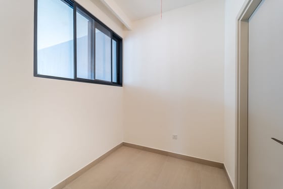 Brand New | Multiple Options | Open for Offers, picture 12