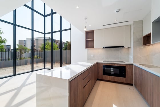 Brand New | Multiple Options | Open for Offers, picture 2