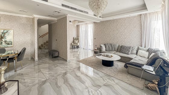 Spacious villa in Dubai Hills Estate with the greenbelt view, picture 5