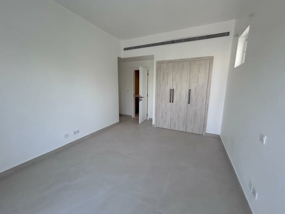 Fully Upgraded | Modern | Private Chilled Pool, picture 7