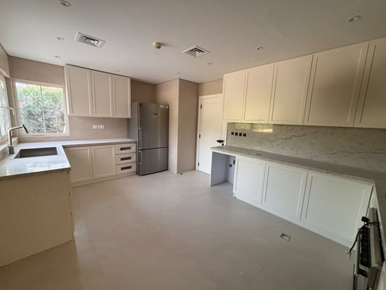Fully Upgraded | Modern | Private Chilled Pool, picture 6